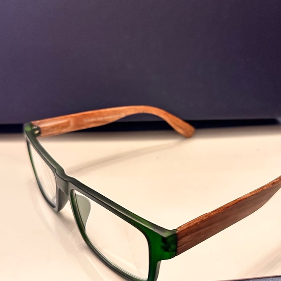 *2* Pairs of Fashion Reading Glasses +2.0 - Picture 12 of 16